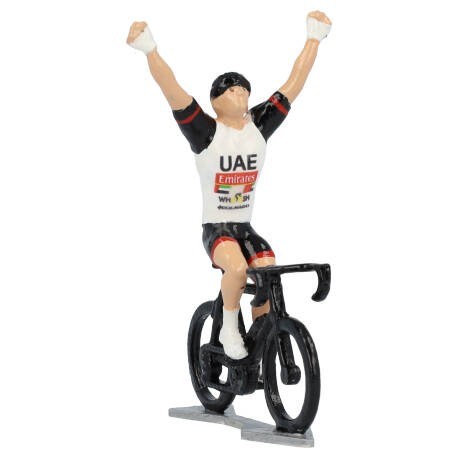 UAE 2022 HDW-WB - Miniature cyclists
